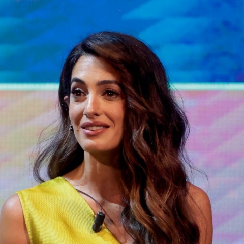 H Αμάλ Κλούνεϊ ήταν μία εκ των ειδικών που πρότειναν να διωχθούν ηγέτες του Ισραήλ και της Χαμάς για εγκλήματα πολέμου