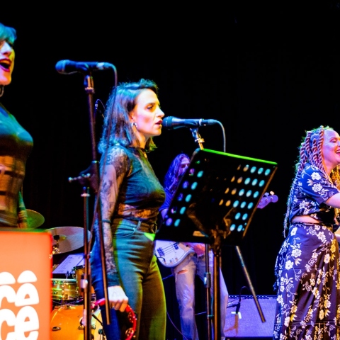 Voice 102.5: Fresh Voices στο Γαλλικό Ινστιτούτο