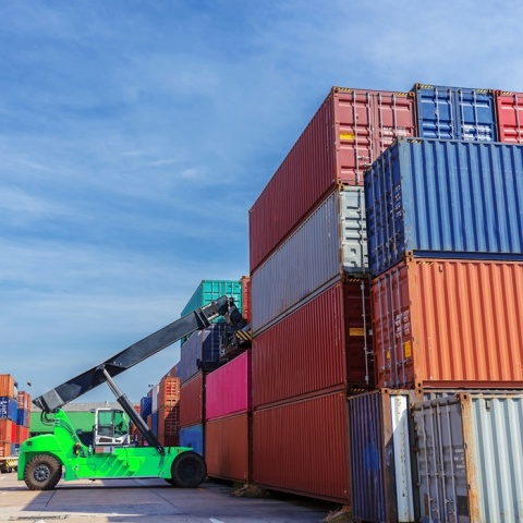 Κοντέινερ και φορτωτής