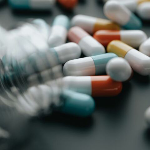 Εξαρθρώθηκε συμμορία που δραστηριοποιούνταν στην παραγωγή και εμπορία αναβολικών και άλλων φαρμακευτικών σκευασμάτων.