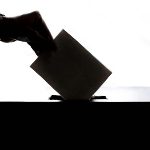 Η δημοκρατία και το βέλος του χρόνου