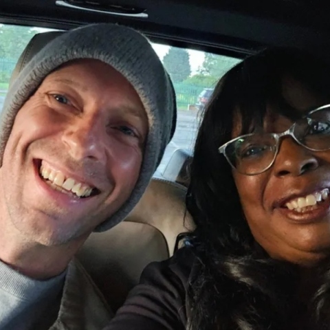 Coldplay: Η καλή πράξη του Κρις Μάρτιν σε θαυμάστριά του 