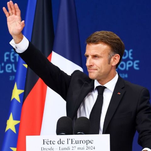 Ευρωεκλογές 2024 - Εμανουέλ Μακρόν: Ο πρόεδρος της Γαλλίας καλεί τους Ευρωπαίους σε εγρήγορση απέναντι στην άνοδο της άκρας δεξιάς και την απειλή της Ρωσίας.