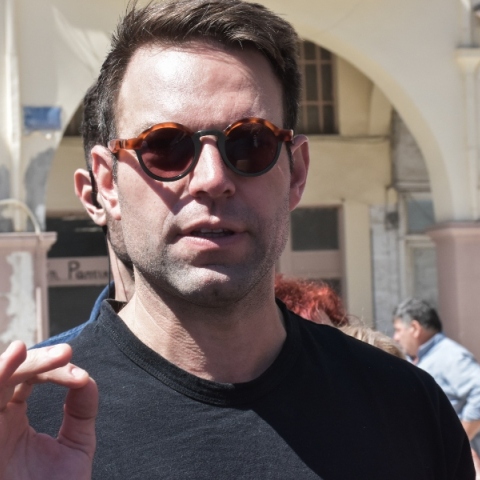 Τι θέλει να κρύψει ο Κασσελάκης;