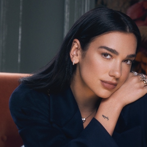 «Κάμντεν»: Η Dua Lipa αποκάλυψε το επίσημο τρέιλερ της πρωτότυπης σειράς-ντοκιμαντέρ