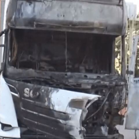 Θεσσαλονίκη: Φωτιά σε φορτηγό στο Ωραιόκαστρο