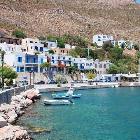 to_nero_einai_sta_xeria_mas__1_