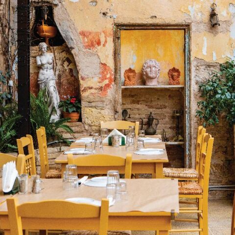 Το Αυγό του Κόκκορα