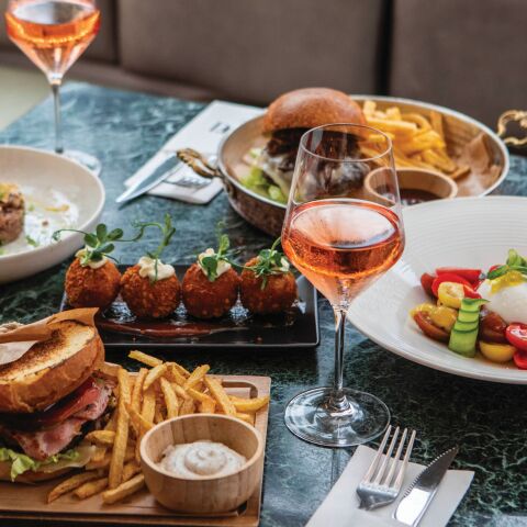 14 all day spots για ραντεβού με την παρέα όλες τις ώρες