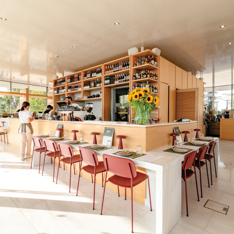 Canal All Day Coffee Wine & Dining