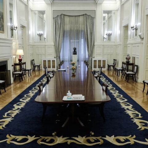 Υπουργείο Εξωτερικών: Καταδικάζει τις επιθέσεις κατά αμάχων στη Ράφα και τονίζει σε ανακοίνωσή του την ανάγκη για άμεση κατάπαυση του πυρός.