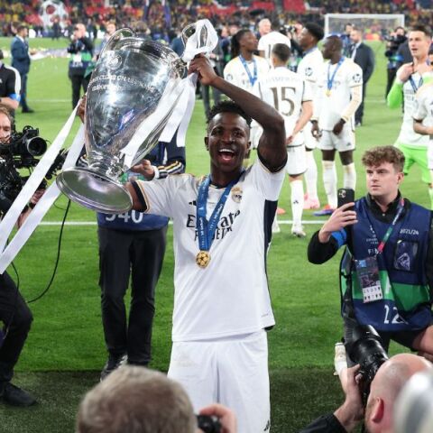 UEFA Champions League: Ο Βινίσιους της Ρεάλ Μαδρίτης κορυφαίος παίκτης της σεζόν 2023/24 - Καλύτερος νέος ο Τζουντ Μπέλιγχαμ - Ποιοι απαρτίζουν την ενδεκάδα.