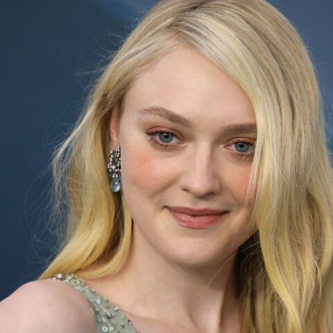 H Ντακότα Φάνινγκ μιλά για τη φιλία της με τον Τομ Κρουζ - Της στέλνει δώρο γενεθλίων κάθε χρόνο - Γνωρίστηκαν στα γυρίσματα ταινίας του Σπίλμπεργκ.