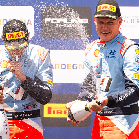 O Ott Tanak κερδίζει το Ράλι Σαρδηνίας
