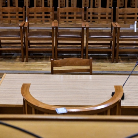 «Έσπασε» η ποινή της ισόβιας κάθειρξης για 58χρονη που σκότωσε με τηγάνι τον πρώην πεθερό της 