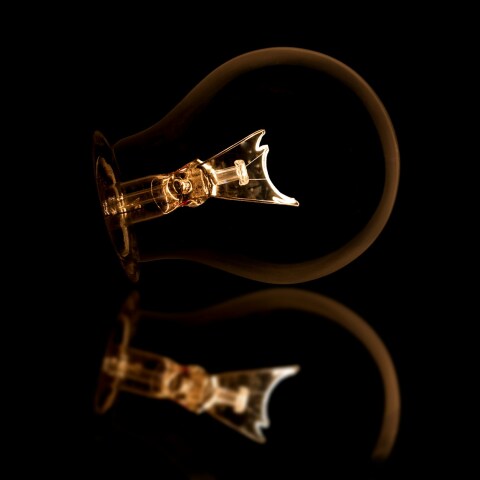 Αναμμένη λάμπα