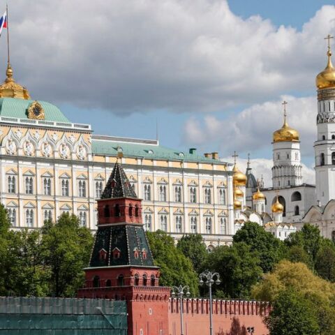 Ευρωεκλογές 2024: Ρώσοι πολιτικοί κομπάζουν για την εκλογική ήττα του Εμανουέλ Μακρόν και του Όλαφ Σολτς - Κάνουν λόγο για «ανίκανη πολιτική» των δύο ηγετών.