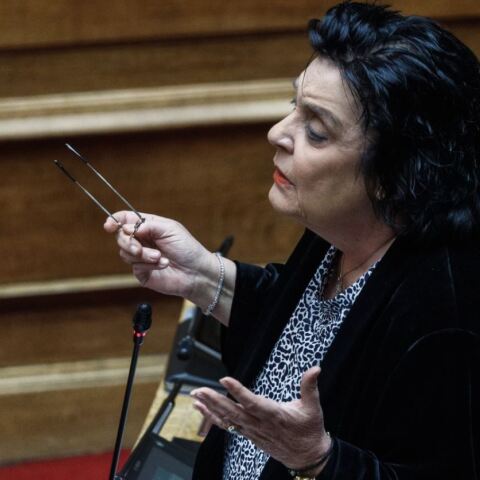 Η Λιάνα Κανέλλη