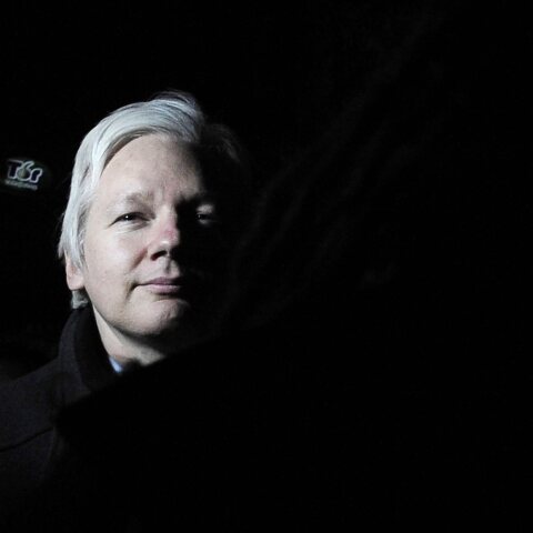 O Τζούλιαν Ασάνζ