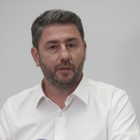 Η αμφισβήτηση του Ανδρουλάκη φέρνει πανικό στην Κυβέρνηση