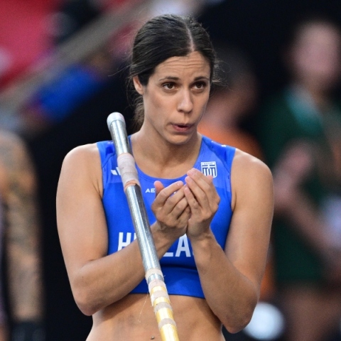 Στεφανίδη: Ζητά από τον Μητσοτάκη να δοθεί ιθαγένεια στον σύζυγό της