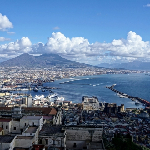 Η Νάπολη σε 1 ώρα: Από τον Diego Dio στον Camorrista με τα canolli