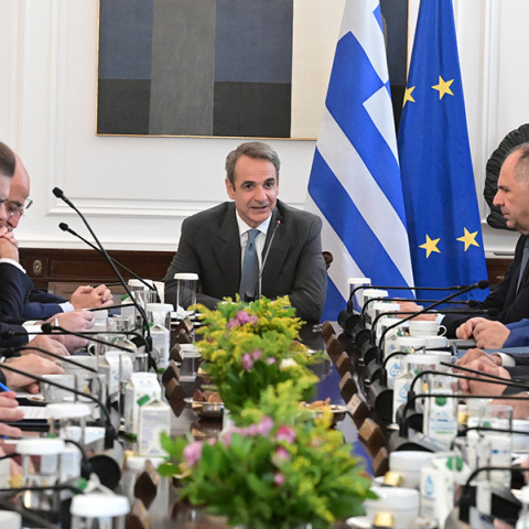 Συνεδρίαση του Υπουργικού Συμβουλίου με τη νέα σύνθεση, όπως διαμορφώθηκε μετά τον ανασχηματισμό υπό τον Πρωθυπουργό Κυριάκο Μητσοτάκη 