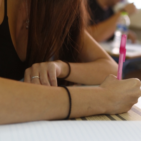 Πανελλήνιες 2024 ΕΠΑΛ: Τα θέματα σε μαθήματα ειδικότητας σήμερα (17.6)