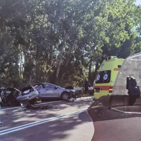Εικόνα από το τροχαίο δυστύχημα στην Ξάνθη