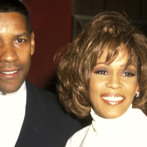 Ντένζελ Ουάσινγκτον: «Ήθελα πάντα να προστατεύω τη Γουίτνεϊ Χιούστον» 