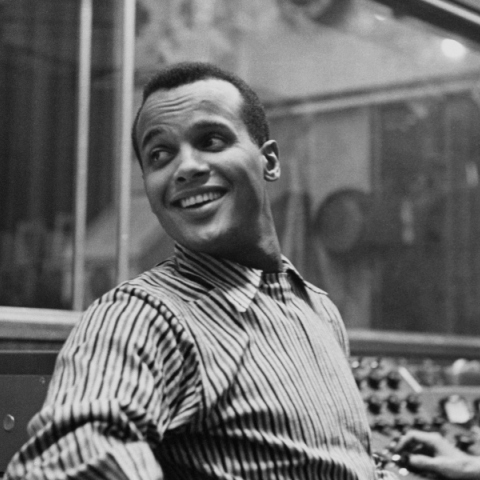 Σαν σήμερα 20 Iουνίου ο Χάρι Μπελαφόντε βραβεύεται με Emmy