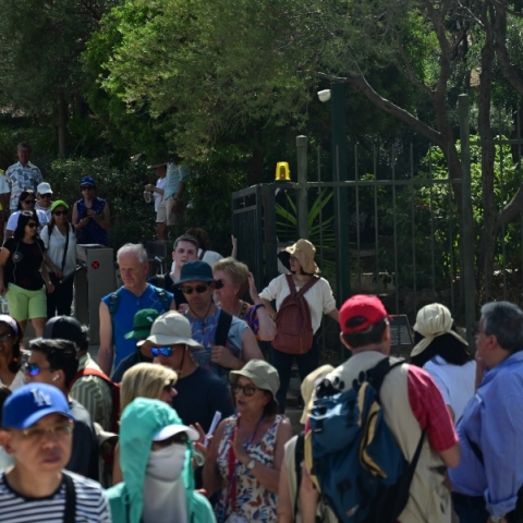 Τράπεζα της Ελλάδας: Αυξημένες οι εισπράξεις από τον τουρισμό