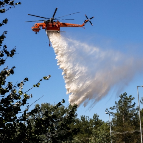 Φωτιά τώρα στην Κερατέα