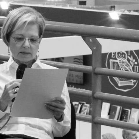 Η Θάλεια Μακρίδου-Τσιάβου μας πάει «Ταξίδια σε αχαρτογράφητα νερά»