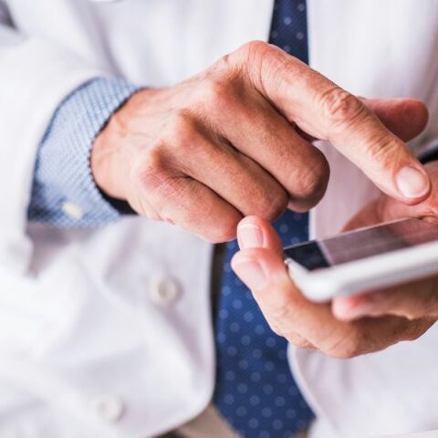 Ημαθία: Απάτη σε βάρος ηλικιωμένης - Προσποιήθηκε τον γιατρό και της απέσπασε 15.000 ευρώ με πρόφαση χειρουργική επέμβαση.