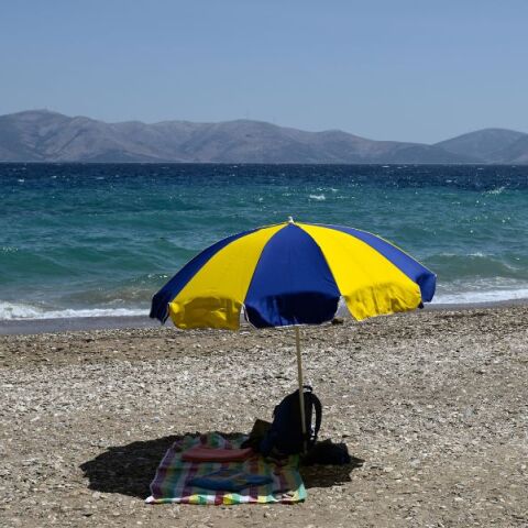 Ο καιρός τη Δευτέρα του Αγίου Πνεύματος, 24 Ιουνίου - Παραμένει σε υψηλά επίπεδα η θερμοκρασία - Αναλυτική πρόγνωση από το meteo και την ΕΜΥ.