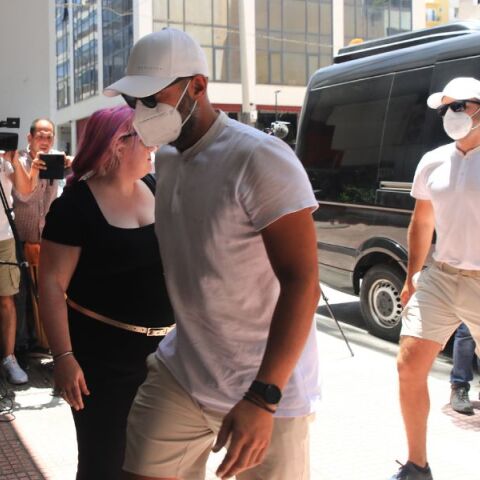 Ύδρα: Στον εισαγγελέα οι 13 της θαλαμηγού «Περσεφόνη» - Για τη φωτιά που προκλήθηκε από πυροτεχνήματα - Αντιμέτωποι με βαριές κατηγορίες. 