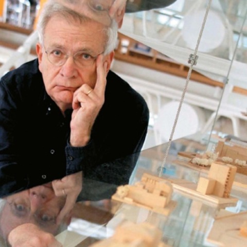 Πέθανε ο Αλέξανδρος Τομπάζης 