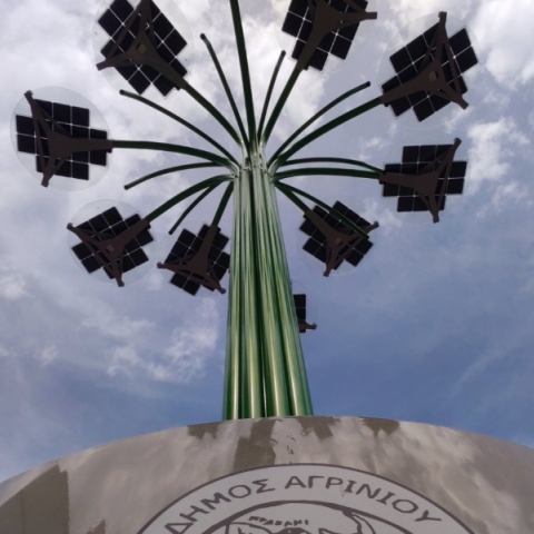 Το έξυπνο ηλιακό δέντρο στον Δήμο Αγρινίου 