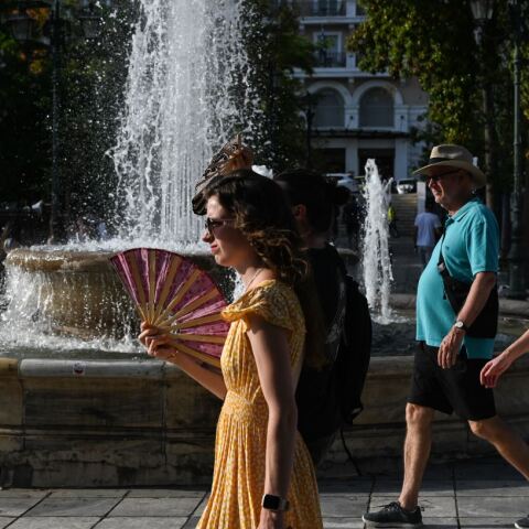 Έκτακτα μέτρα από τον Δήμο Αθηναίων από σήμερα (25.6) λόγω υψηλών θερμοκρασιών