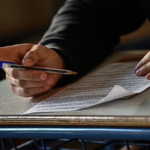 Υποψήφιος των Πανελληνίων με τα θέματα ανά χείρας