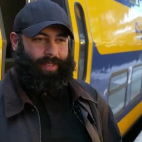 Ολλανδία: Άστεγος παρέδωσε πορτοφόλι και ανταμείφθηκε με 34.000 ευρώ