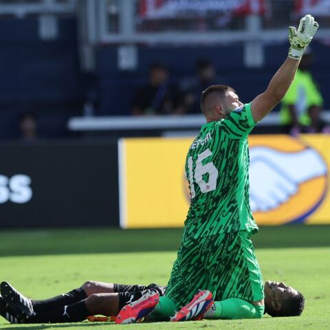 Κόπα Αμέρικα: Κατέρρευσε διαιτητής στο Περού-Καναδάς από τη ζέστη