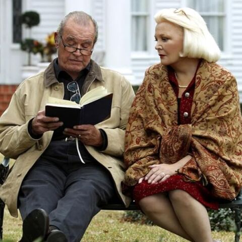 Τζίνα Ρόουλαντς: Η διάσημη ηθοποιός και πρωταγωνίστρια του «Notebook» πάσχει από Αλτσχάιμερ - Το αποκάλυψε ο γιος της, Νικ Κασσαβέτης.