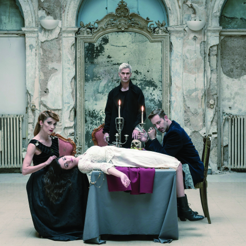 «Άμλετ» σε σκηνοθεσία Θέμη Μουμουλίδη