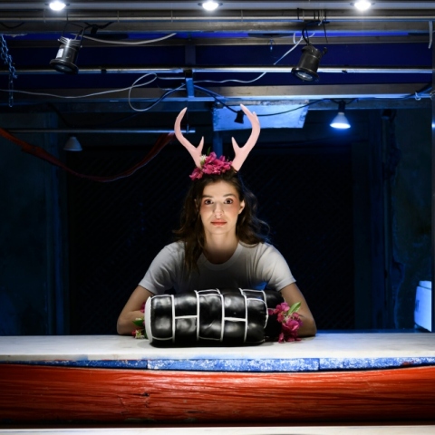 Δυο γυναίκες στη μικρή Επίδαυρο