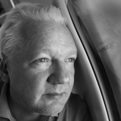 Τζούλιαν Ασάνζ: Η πρώτη νύχτα ελευθερίας του μετά από 14 χρόνια