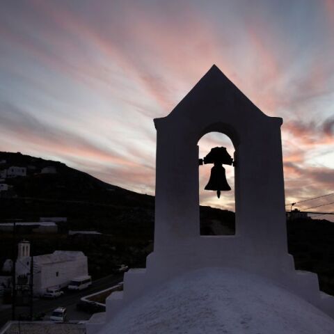 Σίκινος: Η γαλλική δικαιοσύνη έχει ξεκινήσει έρευνα για την εξαφάνιση των δύο Γαλλίδων τουριστριών - Δημοσίευμα της Liberation. 