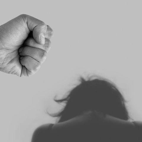 Έμφυλη βία: «Δεν θα το ξανακάνω». Θα το ξανακάνει