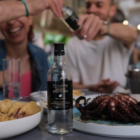 Τσίπουρο Αποστολάκη